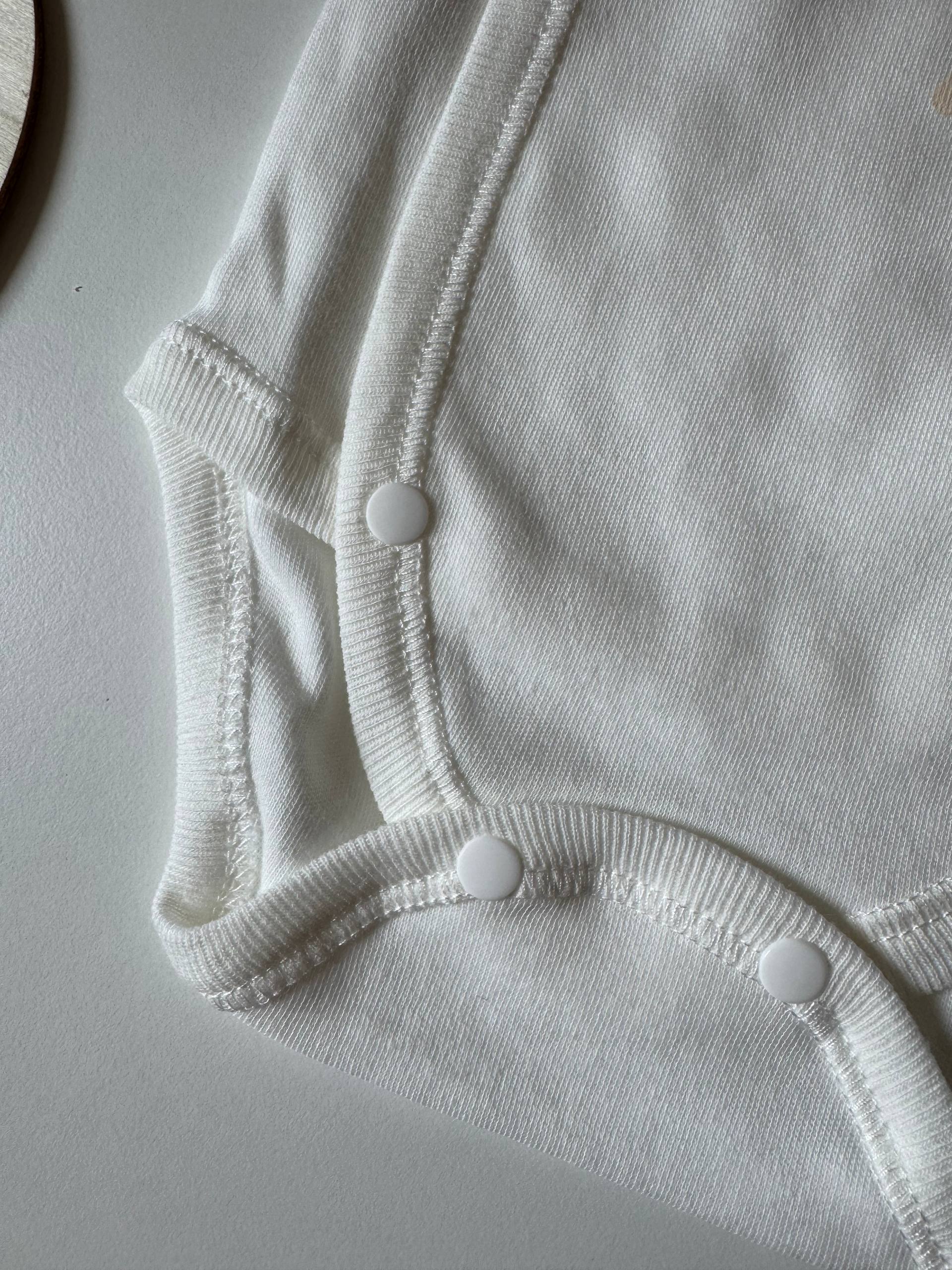 Боді для новонароджених інтерлок 56 короткий рукав - Фото 3 | Дитячий одяг Store Olivka